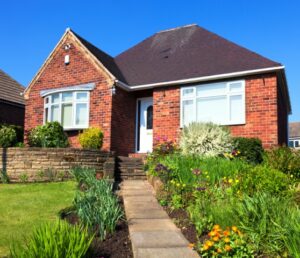 10 Top Tips for Selling Your Property in Summer